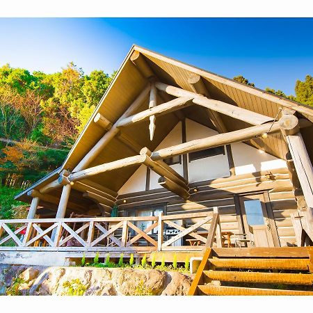 Hotel Yufuin Log House No Yado Tom Sawyer Esterno foto