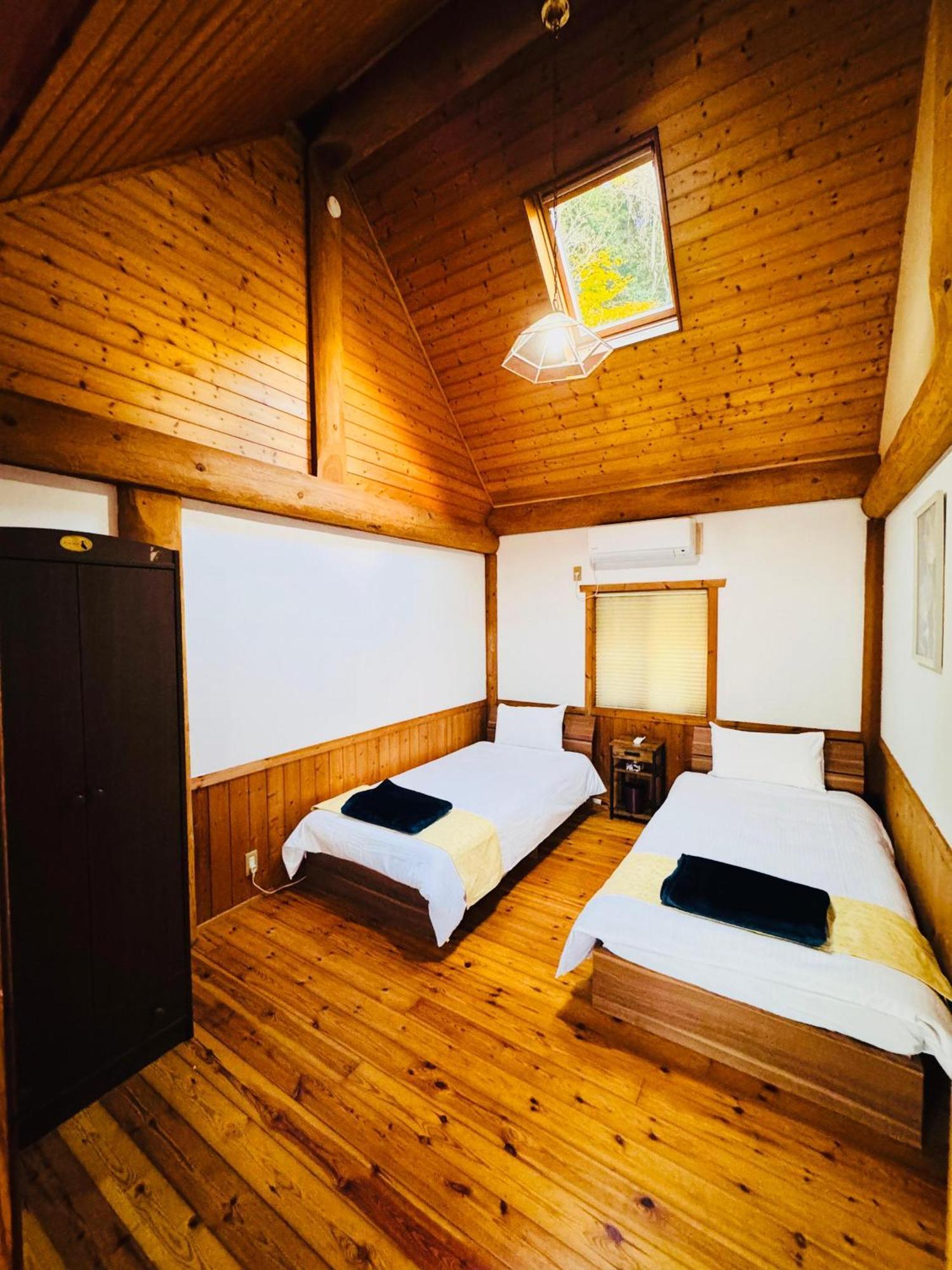 Hotel Yufuin Log House No Yado Tom Sawyer Esterno foto