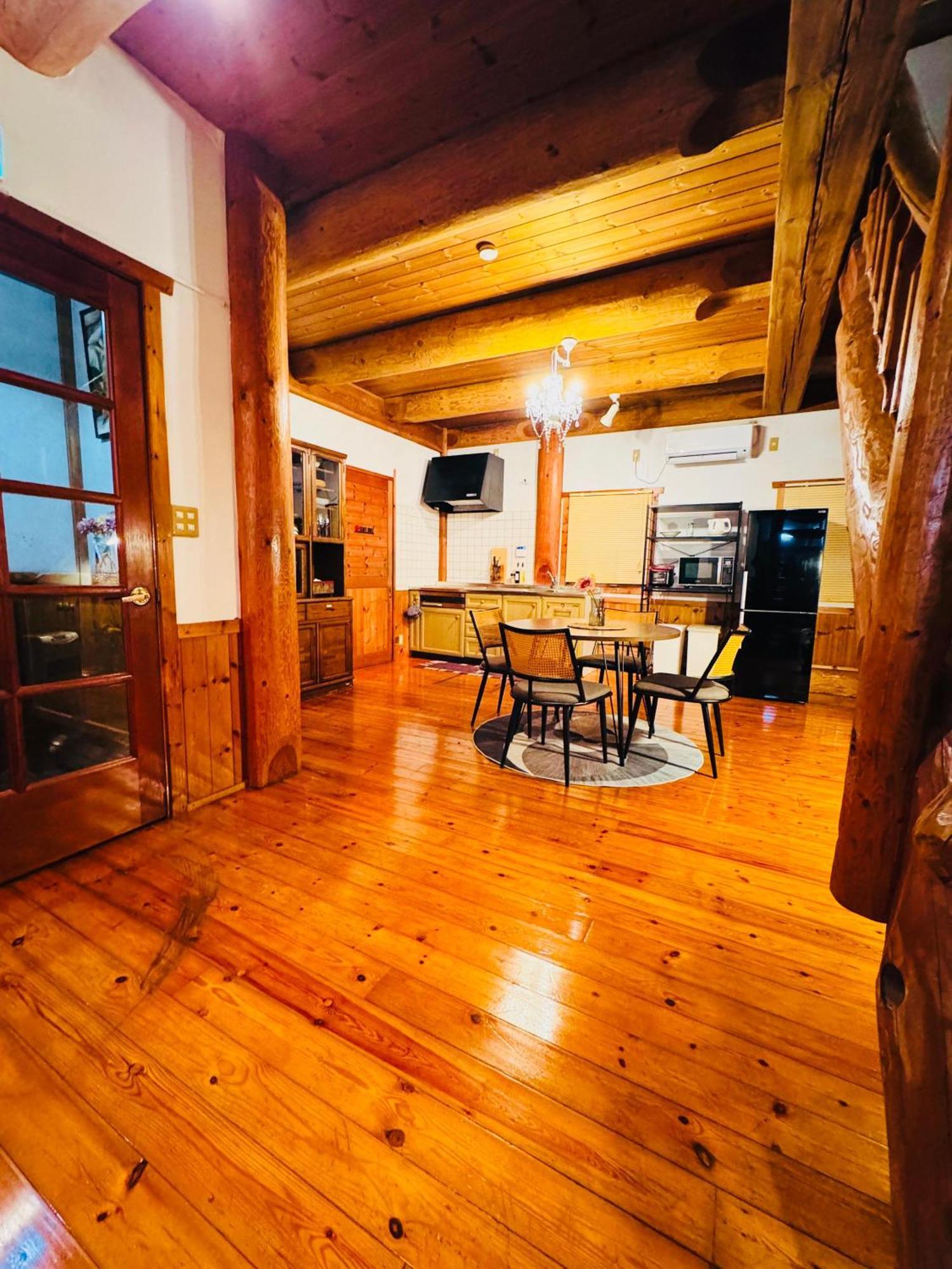 Hotel Yufuin Log House No Yado Tom Sawyer Esterno foto