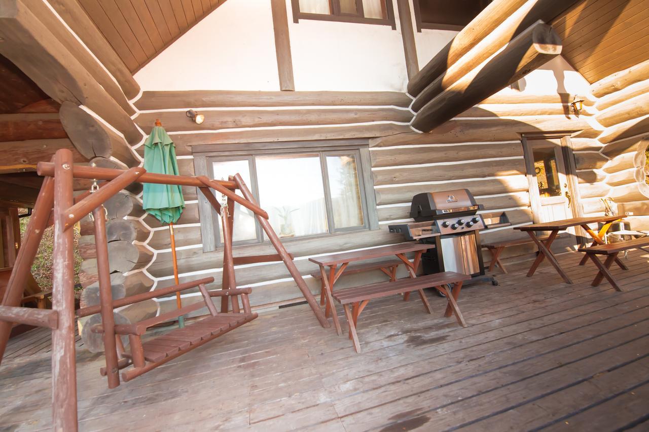 Hotel Yufuin Log House No Yado Tom Sawyer Esterno foto
